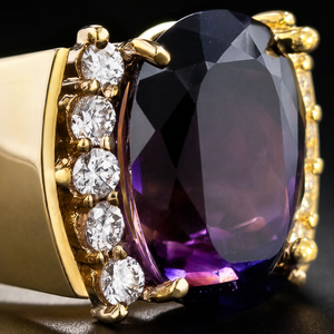 Anello con Gemma Viola per Donne, Elegante Gioiello da Dito per Business e Moda - Product Image 5