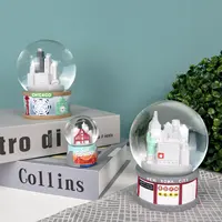 Redeco-Mini globos de nieve de resina personalizados para Navidad, al por mayor, construcción de globos de nieve, regalos baratos