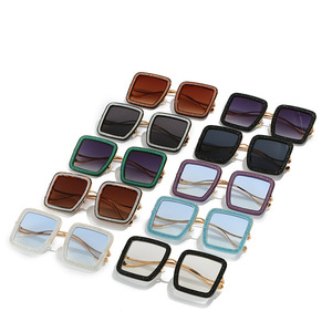 Gafas de Sol Cuadradas Extra Grandes de Diseño 2025 para Mujer, Nueva <span class=keywords><strong>Moda</strong></span> UV400, Lentes Degradados Marrones, Azules, Morados y Verdes - Product Image 3