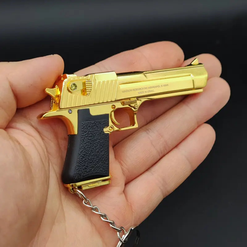 Custom Gun Model gift 1:3 Gold Plated Sliver Desert Eagle Metal Key Chain Ring Custom Logo Metal Craft Promotional Keychains