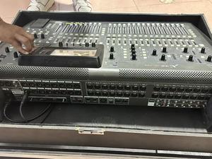 Mezcladora Usada <span class=keywords><strong>Behringer</strong></span> <span class=keywords><strong>X32</strong></span> Digital con 32 Entradas y Preamplificadores de Micrófono Midas para Espectáculos en Vivo - Product Image 3