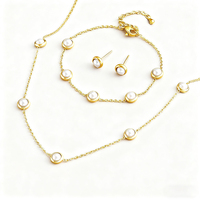 Ensemble de bijoux en acier inoxydable 316L doré avec perles, collier, bracelet et boucles d'oreilles, chaîne délicate à maillons câblés, fermoir mousqueton, pour femmes, vente en gros, OEM