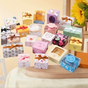 Coffret cadeau de savons originaux faits à la main en forme d'ours, de canard et de rose, dans une boîte cadeau, pour les faveurs de mariage, les souvenirs de fête, les cadeaux - Product Image 1