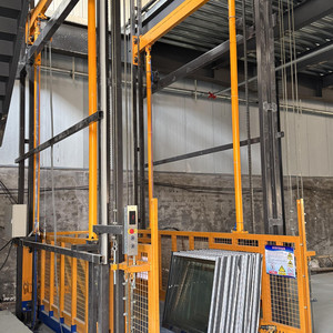 Elevador de Carga Industrial Montado en Pared para Exteriores, Elevador Hidráulico Eléctrico de 9 m de Altura para Uso en Construcción - Product Image 2