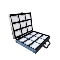 Boîte en métal rectangulaire portable avec couvercle transparent pour le stockage et le transport de bijoux et de pierres précieuses lors des expositions