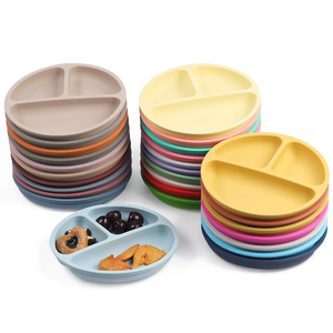 Juego de vajilla de alimentación de bebé de silicona antideslizante de 5 uds., plato de ventosa americano de 9 uds, cuchara, tenedor, baberos, taza, platos de cena para niños - Product Image 2
