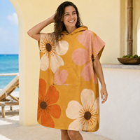 Serviette poncho de surf en microfibre OEM avec capuche et poche, séchage rapide, pour la plage et la natation, pour hommes et femmes, design personnalisé