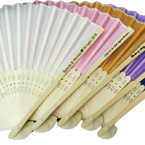 21cm tùy chỉnh gai tre gấp Quạt vải với túi lụa mang nhãn hiệu và sơn - Product Image 1