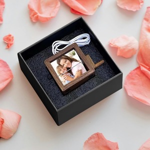 <span class=keywords><strong>Cadre</strong></span> photo <span class=keywords><strong>personnalisé</strong></span> en forme de livre à feuilles mobiles, album d'animation en bois fait main, boîte album à feuilles mobiles personnalisée avec lumière - Product Image 2