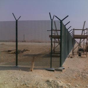 358 valla de malla de alta seguridad prisiones fácil montaje a prueba de putrefacción bobinas de alambre de afeitar marco galvanizado en caliente rollos de valla de granja cuadrada - Product Image 2