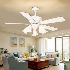 Ventilateur de table blanc à 5 pales avec garniture dorée, kit d'éclairage, commande mécanique, 3 vitesses, moteur DC, alimenté à l'énergie solaire, classe d'efficacité énergétique, usage domestique - Product Image 3