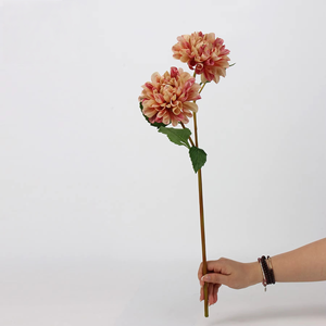 Vente directe usine – Fleurs artificielles décoratives Dahlia et Chrysanthème, design floral pour mariage, échantillon de fleurs de table au toucher naturel - Product Image 5