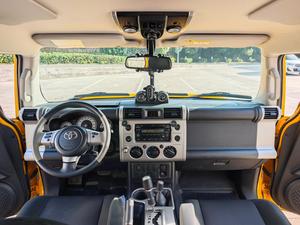 Auto Usado en Venta, <span class=keywords><strong>Toyota</strong></span> <span class=keywords><strong>FJ</strong></span> <span class=keywords><strong>Cruiser</strong></span> 2019, 4.0L, 4x4, Todoterreno, Volante a la Izquierda, Automático, 272hp, Robusto, 5 Plazas, Excelente Estado - Product Image 2
