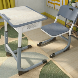 Ensemble de bureaux et de chaises de classe modernes, confortables, durables et réglables pour les élèves du primaire et du secondaire, PP - Product Image 2