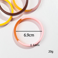 Nuevo 2024 Color Simple ácido acético textura libre empalme mármol ocio Oficina resina brazalete joyería acrílico pulsera para mujer