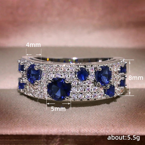 Anello Vintage con Design a Grappolo, Stile Classico per Donne - Product Image 5