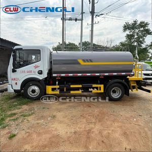 Camion pulvérisateur d'eau Dongfeng 5000L durable et économe en énergie avec buses de pulvérisation multifonctions pour la suppression de la poussière municipale - Product Image 4