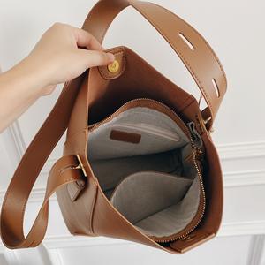 Sac à main bandoulière pour femme de luxe de nouvelle génération, MOQ faible, sac à main en cuir véritable haut de gamme, écologique, imperméable, fermeture éclair - Product Image 5