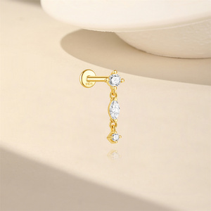 Pendientes de cartílago chapados en oro para mujer al por mayor, de plata S925, con parte trasera plana, borla clásica y circonita cúbica - Product Image 2