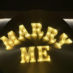 26 letras del alfabeto con pilas chat blanco cásate conmigo letras iluminadas 3D letras de luz LED con luz personalizada