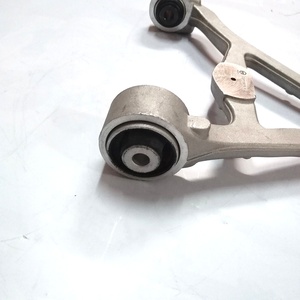 Brazo de Control de pista de lado derecho superior trasero de suspensión automática brillante duradero de alta calidad compatible con C2P13876 para <span class=keywords><strong>JAGUAR</strong></span> XJ XF X250 - Product Image 5