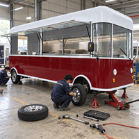 Camion de restauration électrique personnalisé avec de grands fenêtres de service, cuisine mobile en acier inoxydable, véhicule de restauration à vendre