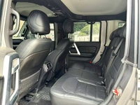 2024 BJ40 2.0T 4x4 Automatique Essence SUV Véhicule Tout-Terrain Volant à Gauche Moteur Turbo Pneus R17 Intérieur Sombre Caméra Arrière