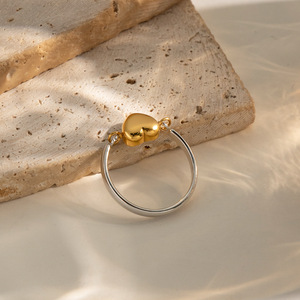 Anillo de Corazón en Oro de 18K con PVD para Mujer, <span class=keywords><strong>Acero</strong></span> <span class=keywords><strong>Inoxidable</strong></span>, Diseño Único, Joyería Moderna para Uso Diario, Resistente al Deslustre, Regalo Elegante - Product Image 5