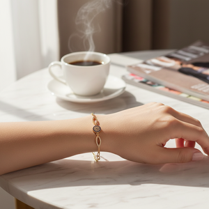 สร้อยข้อมือแฟชั่นทองเหลืองแท้มีเสน่ห์ - Product Image 3