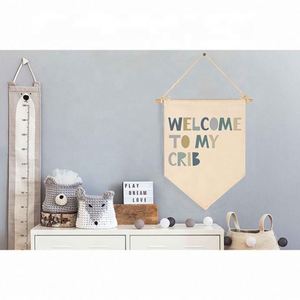 Drapeau personnalisé en polyester triangulaire, décoratif, couleur pleine, pour sports de plein air, livraison rapide, pas cher, sans MOQ - Product Image 3