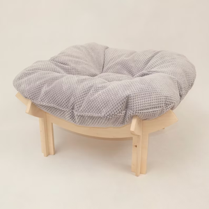 Lit en bois avec oreiller - Product Image 3