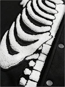 Blouson Bomber Unisexe Personnalisé Style Rétro Hip Hop Broderie Cœur Flammé Lettres Squelette Style Universitaire Coupe-Vent Hiver - Product Image 3