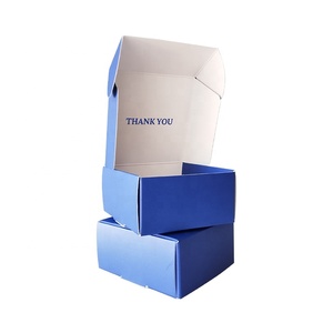 Boîte d'expédition légère bleue en carton ondulé, personnalisable avec votre marque, pour chaussettes, gants, bagues, boucles d'oreilles, colliers, et autres cadeaux. - Product Image 3