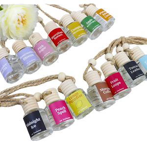 Diffuseur de parfum pour voiture en verre 8 ml, best-seller, désodorisant suspendu pour rétroviseur, emballage pour huiles essentielles - Product Image 1