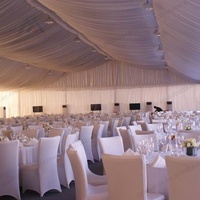 Tente à cadre en aluminium durable et élégante sur mesure pour les fêtes de mariage en plein air, capacité de 500 personnes