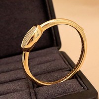 Bracelet de bain en or massif 18 carats style Dua Lipa, serti de diamants, forme ovale, esthétique Old Money, haute joaillerie, vente aux enchères