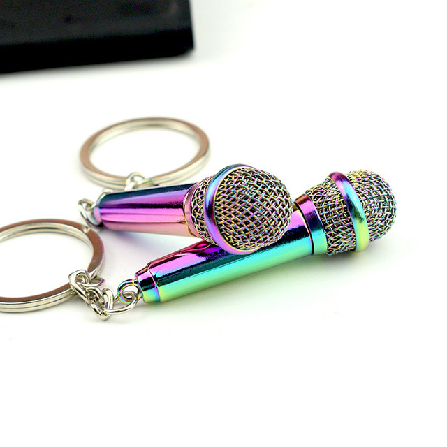 Microphone Key Chain Metal Alloy Music Microphone Voice Charm Pendant Handbag Accessories Festival Concert Performance Gift