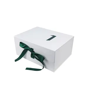 Custom Logo Matte Printed Paper Rigid Cardboard Clothing Shoe Packaging Magnetic Closure Handmade Foldable Gift Boxes