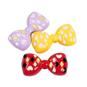 <span class=keywords><strong>Perles</strong></span> acryliques émaillées 35x15mm en forme d'éléments de poker et de nœuds de clown pour la fabrication de chaînes de téléphone et de bracelets (vente en gros) - Product Image 5