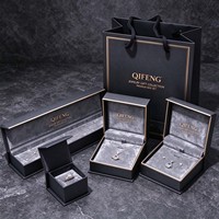 Boîte Cadeau Bijoux Bleue Personnalisable Écologique Réutilisable avec Poignée pour Emballage Bague Collier Boucles d'Oreilles Fournisseur en Gros