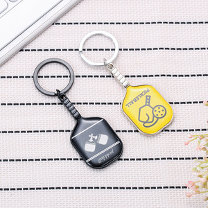 Llavero metálico creativo con forma <span class=keywords><strong>de</strong></span> pala <span class=keywords><strong>de</strong></span> <span class=keywords><strong>pickleball</strong></span>, colgante esmaltado con diseño <span class=keywords><strong>de</strong></span> raqueta deportiva para bolso o mochila, regalo para entusiastas del <span class=keywords><strong>pickleball</strong></span> - Product Image 3