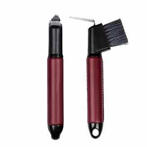 Cepillos para pezuñas de caballos Selecciones portátiles para caballos con mango de goma táctil cómodo para limpieza y aseo - Product Image 1