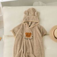 Peignoir pour enfants en velours corail pour l'automne et l'hiver, dessin animé, chaud, pour garçons et filles, serviette de plage à capuche, serviette de bain pour bébé