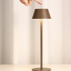 Cảm Ứng Hiện Đại Kim Loại USB <span class=keywords><strong>LED</strong></span> Bảng Đèn Lãng Mạn Có Thể Sạc Lại Bàn Đèn Sạc Không Dây Cho Phòng Ngủ Nhà Hàng Cạnh Giường Củ-Sắt Cơ Thể - Product Image 4