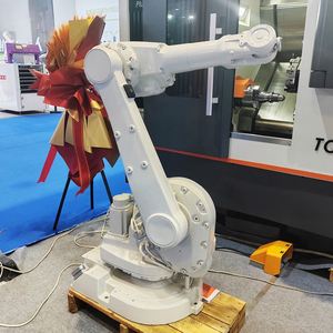 Cobot 6 axes à programmation facile fourni par l'usine HWINT pour le soudage à l'arc, le soudage par points, la fabrication métallique et la manutention de pièces - Product Image 1