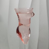 Logo personnalisé tasse en verre créatif femmes nues corps forme Bikini Sexyes femme Oem boisson tasse en verre