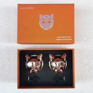Ambientador de coche de lujo con cabezas dobles de Bullydog Perfume de Clip de ventilación de plástico personalizado con gafas Perfume de coche estilo de lujo - Product Image 5