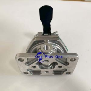 משאבת דלק ידנית מקורית חדשה במלאי 6261-71-8242 6261-71-8241 6261-71-8240 למנוע קומטסו SAA6D125E-5 SAA6D140E-5 - Product Image 4