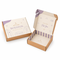 Boîte d'emballage pour chaussures en carton ondulé personnalisée, haut de gamme, imperméable, avec logo et doublure en mousse pour les marques de vêtements