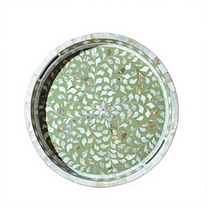 Bandeja de Servicio y Almacenamiento Premium Hecha a Mano con Incrustaciones de Concha de Nácar, Organizador de Mosaico Iridiscente de Lujo para Comedor, Eventos y Eventos Sofisticados - Product Image 1
